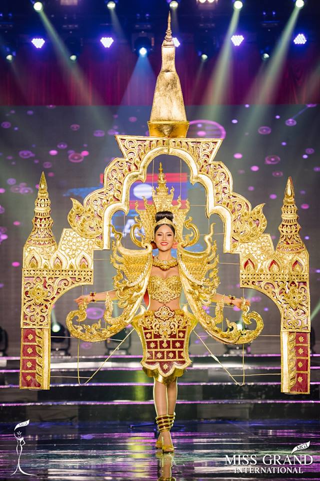 Huyền My tiếp tục giữ vị trí thứ 2 trong phần thi trang phục dân tộc Miss Grand International 2017 - Ảnh 4.