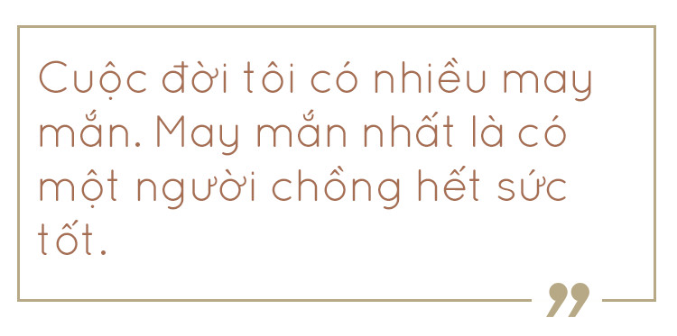 NSƯT Ngọc Thoa: “Tôi là người vợ tồi và là người mẹ rất tồi, may mà con cái cứ thế lớn khôn” - Ảnh 8.