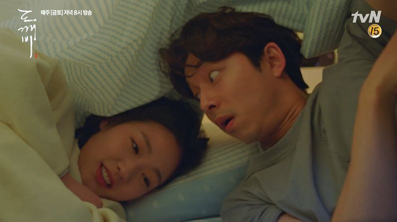 Sốc: Thần Chết Lee Dong Wook trơ mắt nh&igrave;n Kim Go Eun chết trong tập cuối Goblin - Ảnh 3.