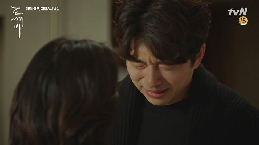 Sốc: Thần Chết Lee Dong Wook trơ mắt nh&igrave;n Kim Go Eun chết trong tập cuối Goblin - Ảnh 8.