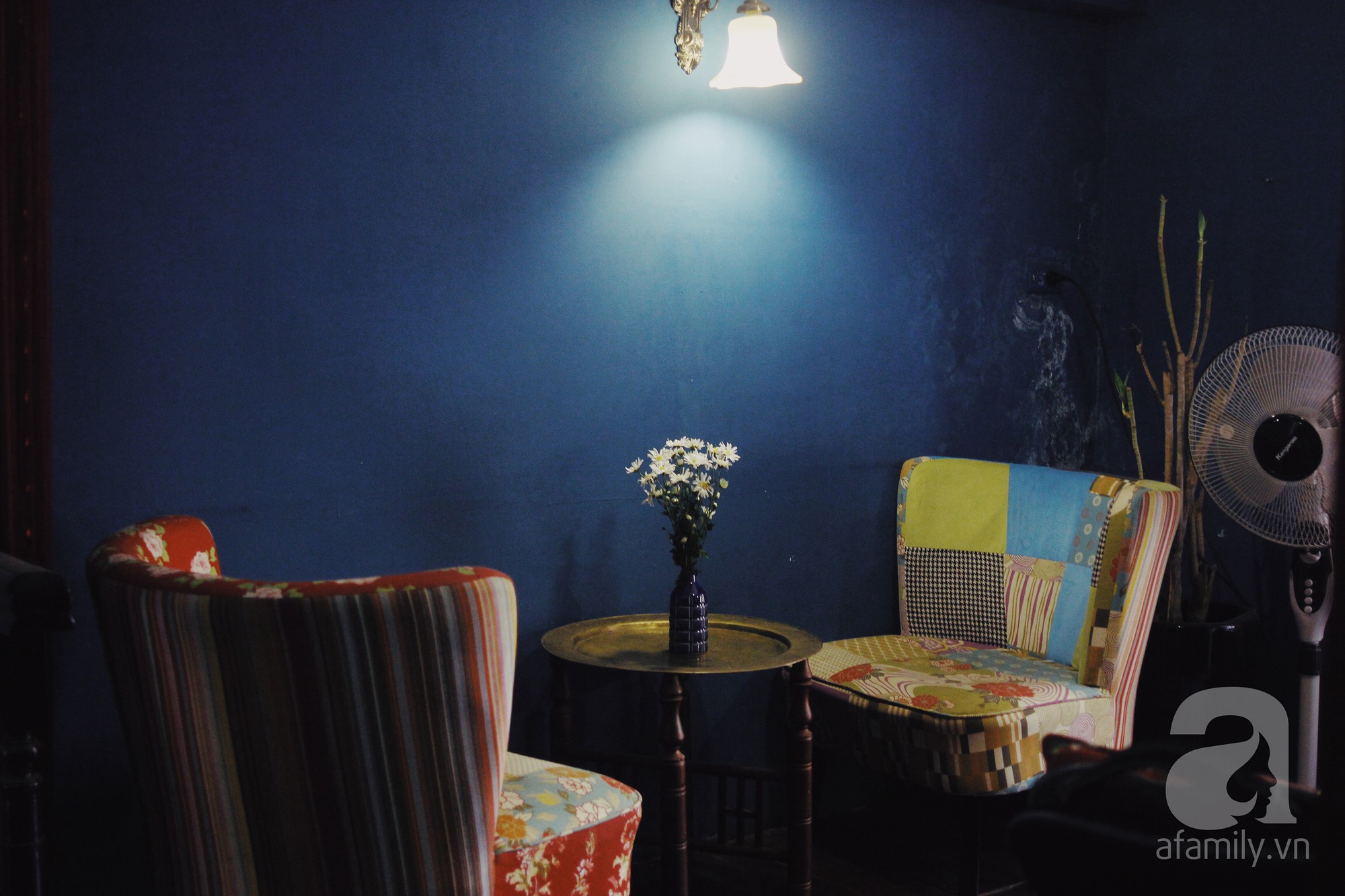 H&agrave; Nội: 5 qu&aacute;n cafe bước v&agrave;o l&agrave; thấy ấm sực, cặp đ&ocirc;i hay c&aacute;c n&agrave;ng FA đều c&oacute; thể gh&eacute; để lấy cảm hứng cho tuần mới - Ảnh 19.