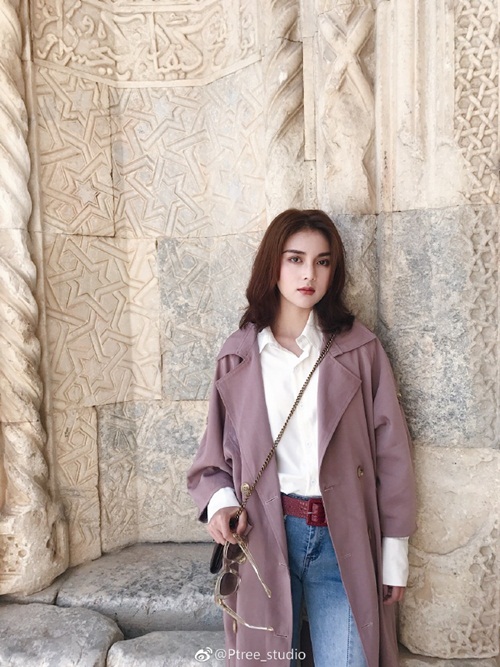 Hot girl Trung Quốc lộ mặt mộc già như bà thím trên livestream khiến các fan cuồng tá hỏa - Ảnh 9. Hot girl Trung Quốc lộ mặt mộc già như bà thím trên livestream khiến các fan cuồng tá hỏa - Ảnh 9.