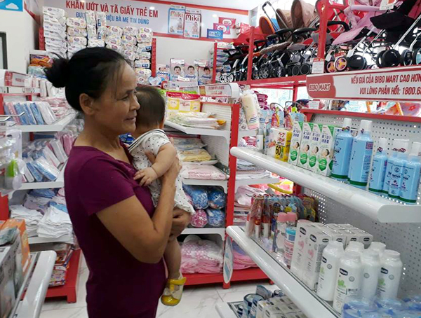 Hà Nội: Mẹ bỉm sữa săn lùng đồ chống muỗi trước cơn bão sốt xuất huyết hoành hành - Ảnh 5.