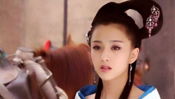Triệu Phi Yến: Từ kỹ nữ lên làm Hoàng hậu Trung Hoa, ngang nhiên ngoại tình cùng cả dàn trai trẻ - Ảnh 2.