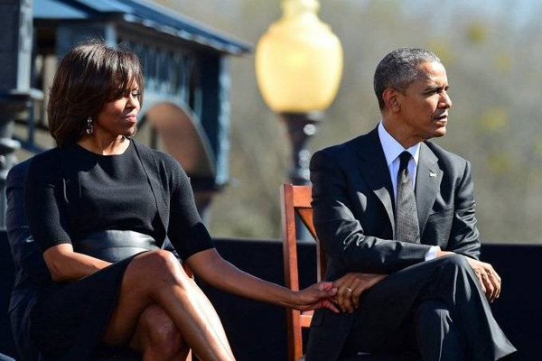 Đến tận lúc mãn nhiệm, Obama vẫn khiến thế giới nghiêng mình bởi hành động quá tuyệt vời với vợ giữa công chúng - Ảnh 6.