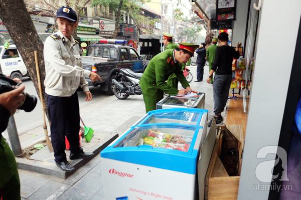 Hà Nội: 1 hộ dân bị xử phạt đến 6 triệu đồng do vứt rác tại vỉa hè - Ảnh 5.