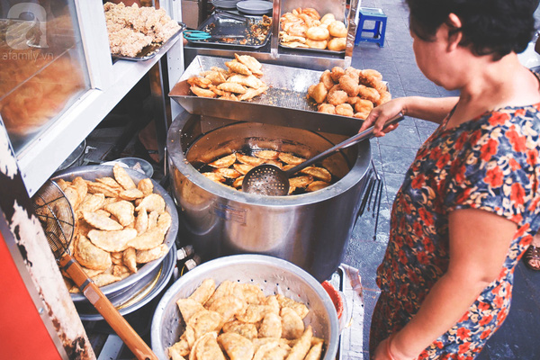 10 địa chỉ ăn vặt cực ngon ở khu Hồ Gươm để tận hưởng ngày cuối cùng của kì nghỉ - Ảnh 15.