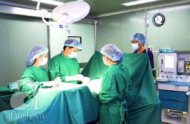 C&ocirc; g&aacute;i &ldquo;răng chuột&rdquo; qua 45 lần phẫu thuật, 30 năm kh&ocirc;ng thể ngủ nằm được cứu vớt cuộc đời - Ảnh 2.