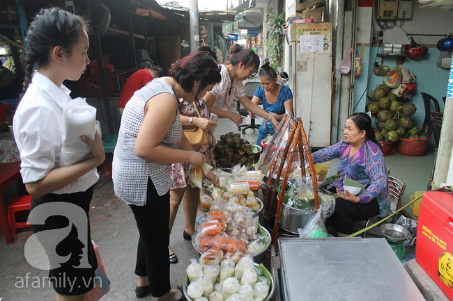 Cái Tết cuối cùng của tiểu thương ở ngôi chợ trung tâm quận 1, TP.HCM trước ngày giải tỏa - Ảnh 5.