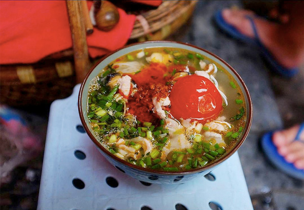6 món ăn siêu bình dân mà khách nước ngoài nào đến Việt Nam cũng muốn thử - Ảnh 3.