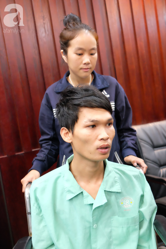 Người vợ công nhân vay nóng để cứu chồng bị bệnh hiếm gặp: hộc máu mũi sau 1 năm tai nạn - Ảnh 6. Người vợ công nhân vay nóng để cứu chồng bị bệnh hiếm gặp: hộc máu mũi sau 1 năm tai nạn - Ảnh 6.