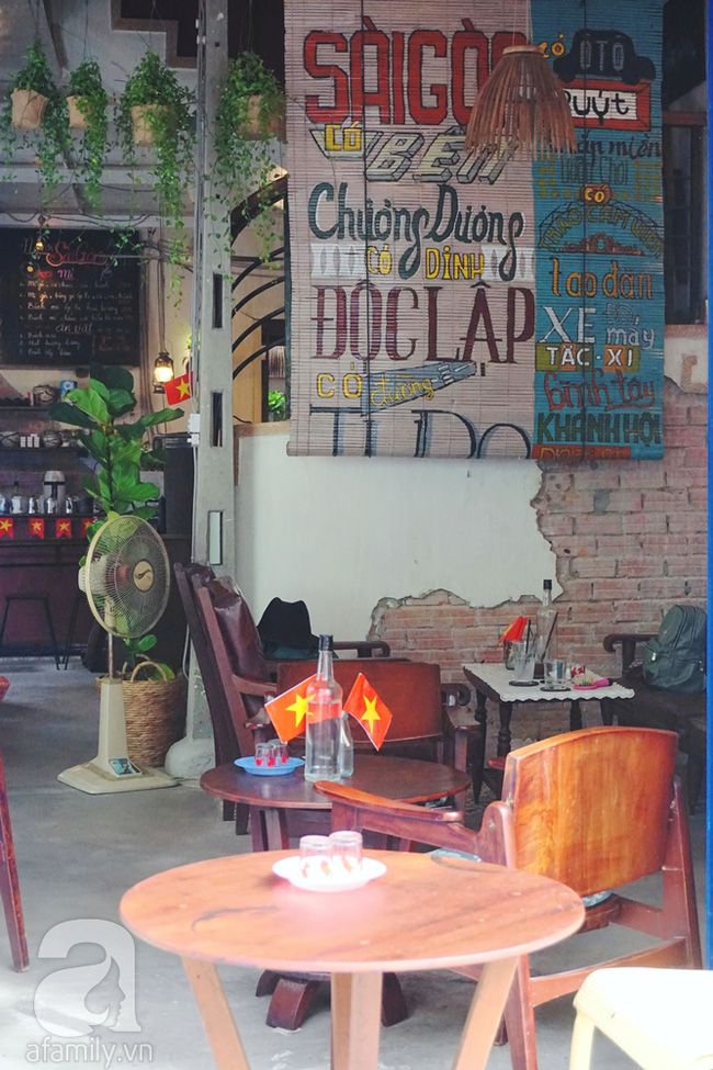 5 quán cà phê  ẩn mình trong hẻm vừa chất, vừa đẹp bất ngờ ở Sài Gòn - Ảnh 11.