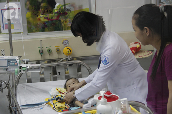 TP.HCM: Phẫu thuật, cứu sống bé gái bị bệnh tim cực hiếm, lần đầu tiên gặp ở Việt Nam - Ảnh 3.