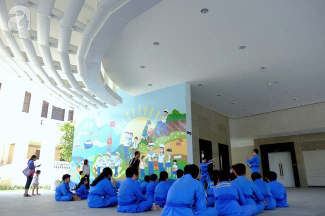 Phụ huynh hào hứng đưa trẻ đến vui chơi tại Nhà thiếu nhi hoành tráng nhất Sài Gòn - Ảnh 5.