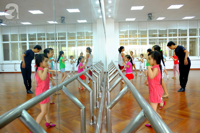 Phụ huynh hào hứng đưa trẻ đến vui chơi tại Nhà thiếu nhi hoành tráng nhất Sài Gòn - Ảnh 12.