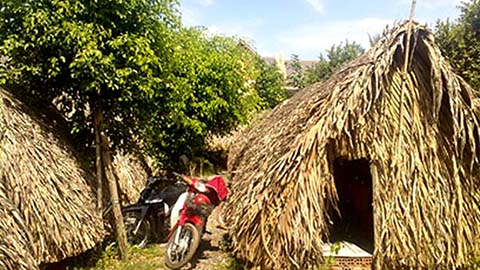 Đang vui vẻ với người tình bất ngờ lăn đùng ra chết - Ảnh 1. Đang vui vẻ với người tình bất ngờ lăn đùng ra chết - Ảnh 1.