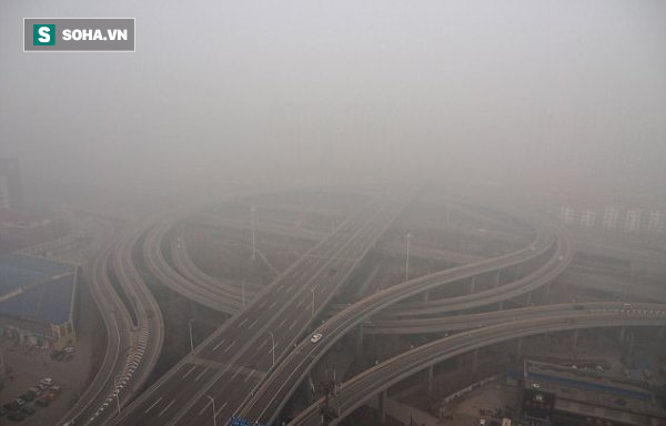 Công việc kỳ lạ nhất Trung Quốc: Hít không khí để xác định ô nhiễm - Ảnh 1.