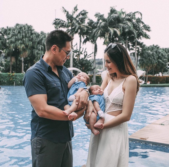 Sự nghiệp xuất sắc, cuộc sống viên mãn của mẹ 2 con xinh đẹp hot nhất những ngày qua - Ảnh 18. Sự nghiệp xuất sắc, cuộc sống viên mãn của mẹ 2 con xinh đẹp hot nhất những ngày qua - Ảnh 18.