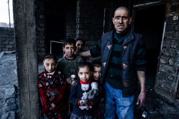 Ngày của cha: Những người cha trong cuộc chiến chống lại cái ác để bảo vệ con gái ở Iraq - Ảnh 1.