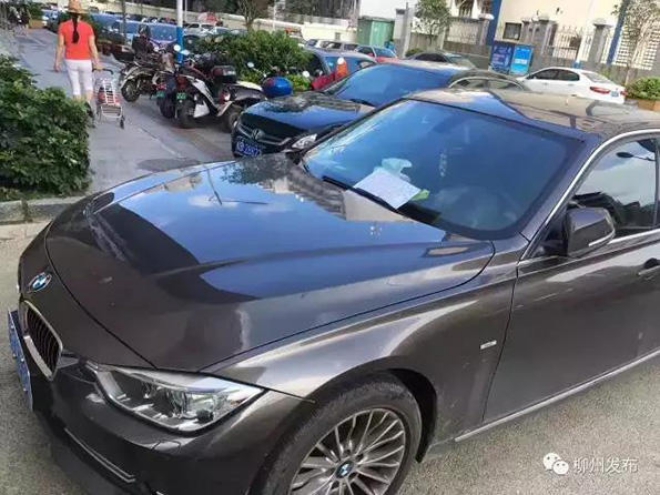 Câu chuyện cảm động về người cha nghèo làm xước xe BMW, chủ xe chẳng những không bắt đền mà còn tặng luôn công việc - Ảnh 1.