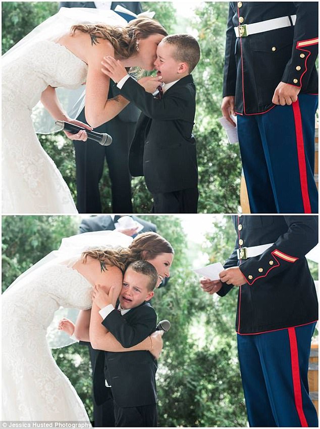 Trong đám cưới của bố, cậu bé khóc nấc ôm chân mẹ mới khiến ai cũng nghẹn ngào xúc động - Ảnh 4.