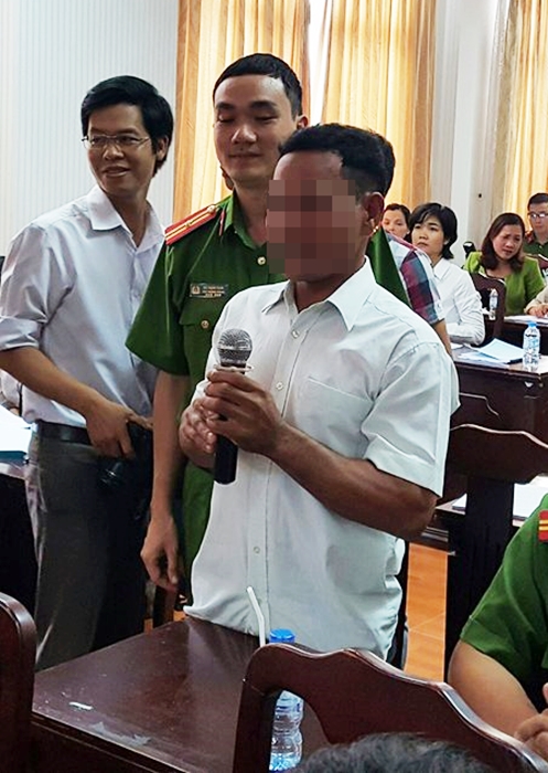 Người cha nghèo Sóc Trăng có con bị xâm hại: “Khi biết con bị cưỡng hiếp, tôi khóc cả ngày” - Ảnh 2.