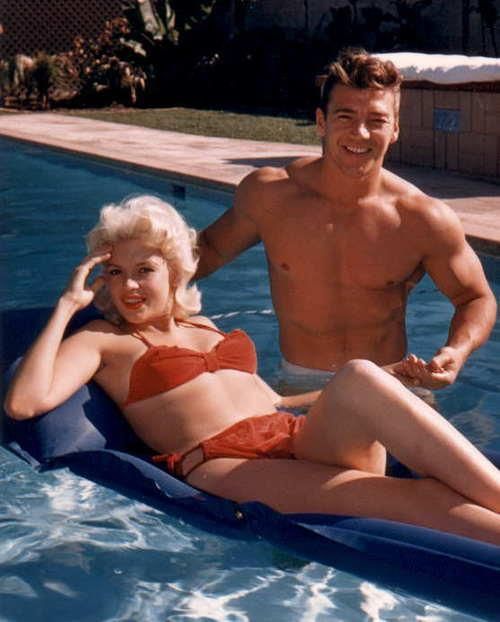 Tình sử cô đào bốc lửa ngang ngửa Marilyn Monroe: Đổi 3 đời chồng nhanh hơn thay áo, người tình nhiều không đếm xuể - Ảnh 3.