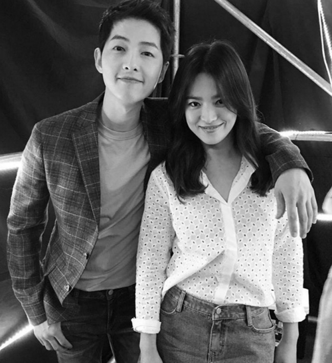 Bận rộn chuyện cưới xin, cặp đôi Song - Song vẫn dẫn đầu danh sách kiếm tiền nhiều nhất 2017 - Ảnh 1. Bận rộn chuyện cưới xin, cặp đôi Song - Song vẫn dẫn đầu danh sách kiếm tiền nhiều nhất 2017 - Ảnh 1.