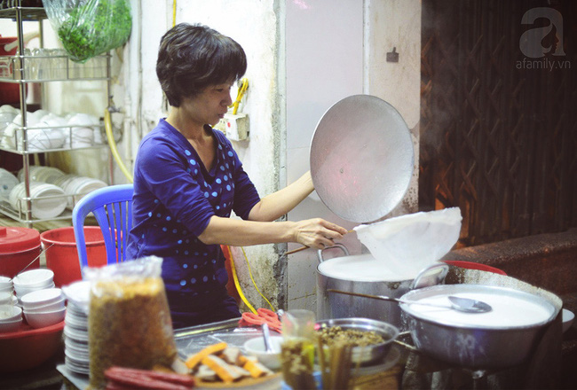 8 món ăn dân dã khách Tây hay rỉ tai nhau nhất định phải nếm khi đến Hà  Nội - Ảnh 14.