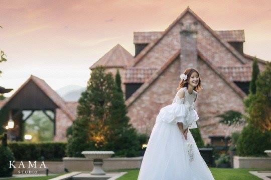 Người đẹp Vườn sao băng Lee Si Young khoe ảnh cưới đẹp lung linh trước hôn lễ - Ảnh 2.