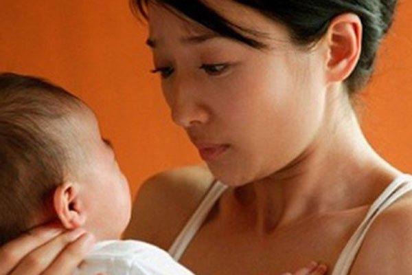 Hi sinh vì chồng vì con: Tư tưởng khiến nhiều phụ nữ Trung Quốc rơi vào hố sâu của trầm cảm sau sinh - Ảnh 4.