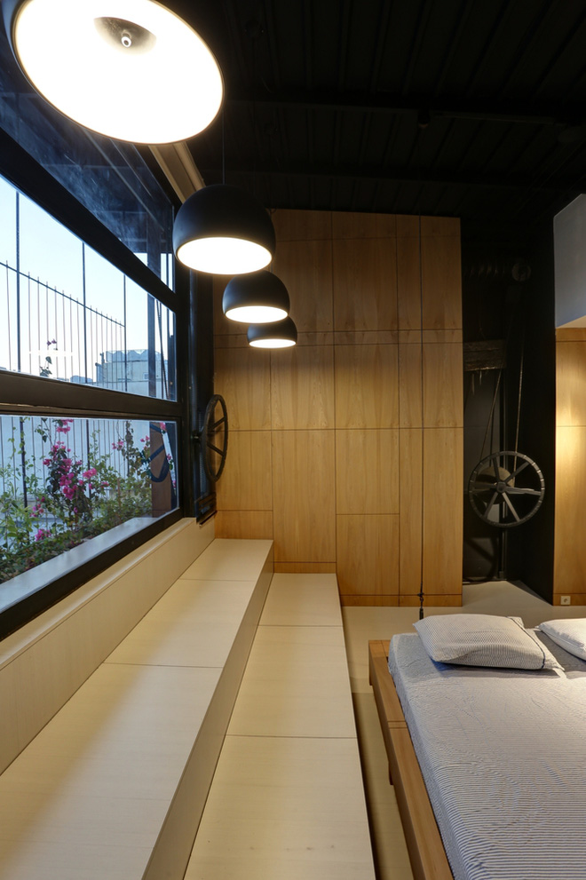 Căn hộ 45m² cực ấn tượng với giường treo và hệ tủ âm tường biến hóa khôn lường - Ảnh 17.
