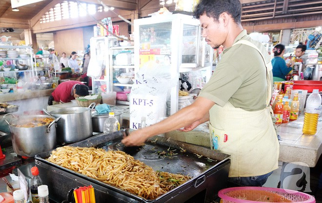Những món ăn đường phố chỉ nhìn thôi đã ứa nước miếng thèm thuồng của Campuchia - Ảnh 3.