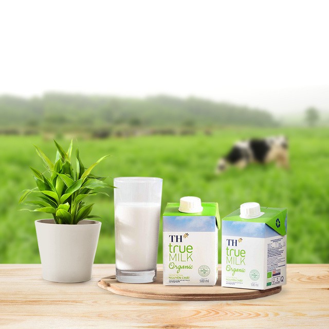 Sữa tươi organic - dinh dưỡng sạch cho con từ b&agrave;n tay mẹ - Ảnh 1.