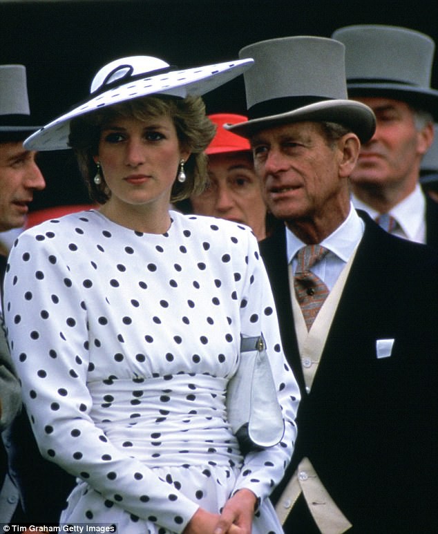 Phản ứng ít ai ngờ của vợ chồng Nữ hoàng Anh về cuộc hôn nhân của Công nương Diana lần đầu được hé lộ - Ảnh 3.