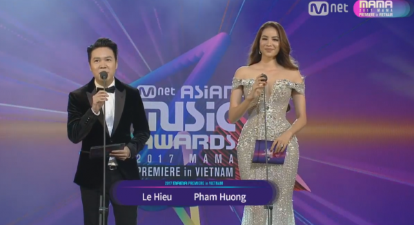 Bị tố đi trễ sự kiện MAMA 2017, Hoa hậu Phạm Hương chính thức lên tiếng - Ảnh 2.