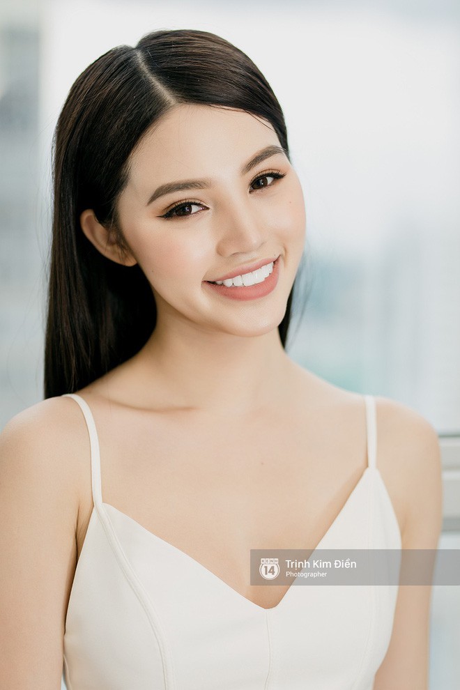 Chuyện ít biết về Jolie Nguyễn - Hoa hậu duy nhất nằm trong hội Rich Kids of Vietnam - Ảnh 2.