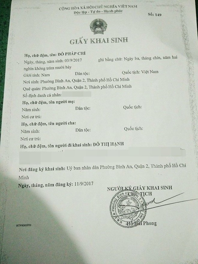 Người phụ nữ cưu mang bé trai bị bỏ rơi suốt 3 tháng trời có nguy cơ không được nhận con nuôi - Ảnh 4.