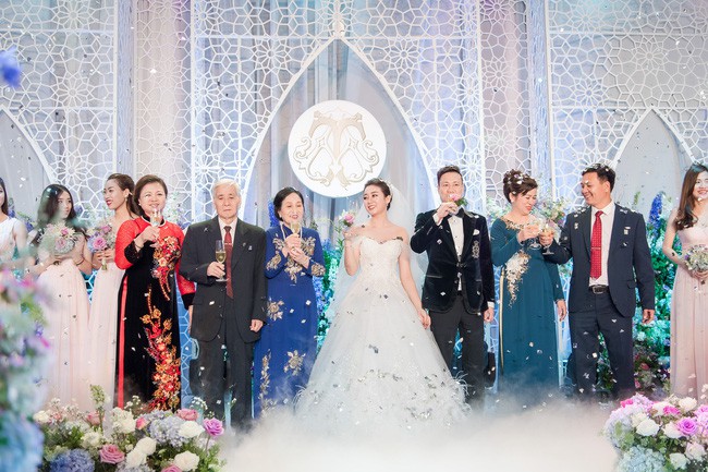 10 đám cưới Việt không phải của sao showbiz nhưng cực kỳ xa hoa khiến MXH nô nức chỉ dám nhìn không dám ước trong năm 2017 - Ảnh 19.
