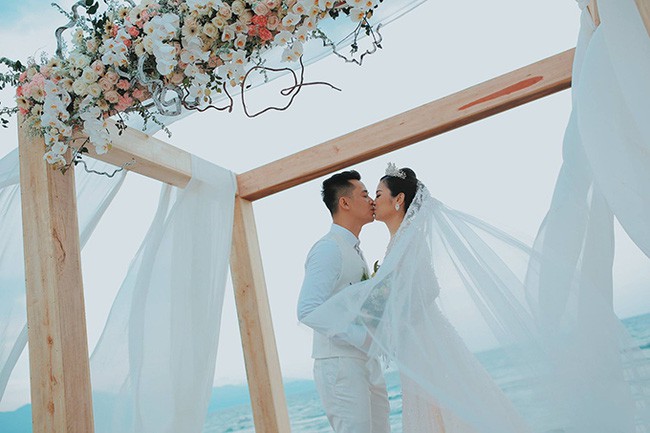 10 đám cưới Việt không phải của sao showbiz nhưng cực kỳ xa hoa khiến MXH nô nức chỉ dám nhìn không dám ước trong năm 2017 - Ảnh 25.