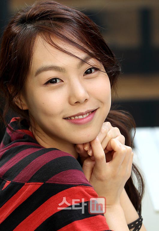 Kim Min Hee: Mất 16 năm thành sao hạng A, cuối cùng mang danh “hồ ly tinh”, giật chồng, phá hoại hạnh phúc gia đình người khác - Ảnh 1.