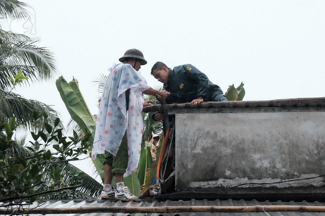 Bệnh viện ở Sài Gòn tặng 100 triệu đồng tiền thưởng ghép thận cho bà con vùng bão Tembin - Ảnh 3.