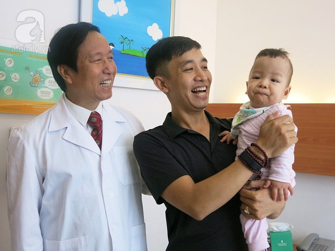 Bé sinh non bị xơ phổi rất nặng, cha vượt nghìn cây số đưa con đi ghép tế bào gốc và điều kỳ diệu xuất hiện - Ảnh 4.