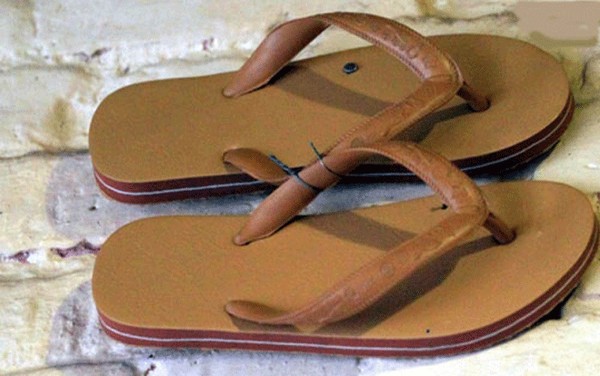 Trước khi có giày ngoại, thiên hạ này vẫn là của sandal Bitis, giày Bata Thượng Đình... - Ảnh 11.
