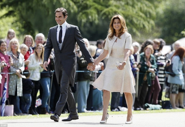 Hoàng tử George, công chúa Charlotte cực đáng yêu tại lễ cưới em gái công nương Kate Middleton - Ảnh 11.