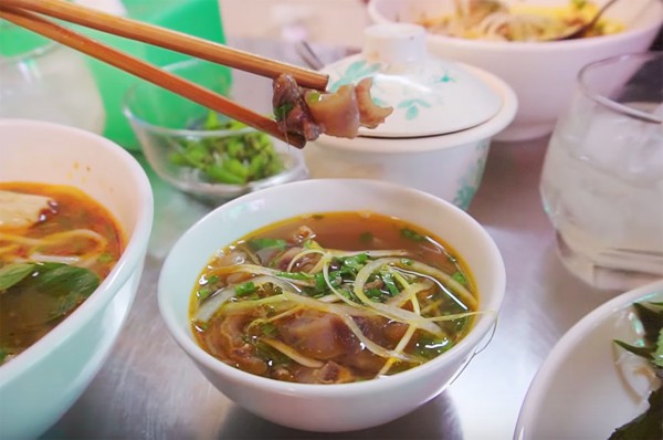 Những quán ăn ruột nhà Hari - Trấn Thành từ Sài Gòn ra đến Hà Nội - Ảnh 11.