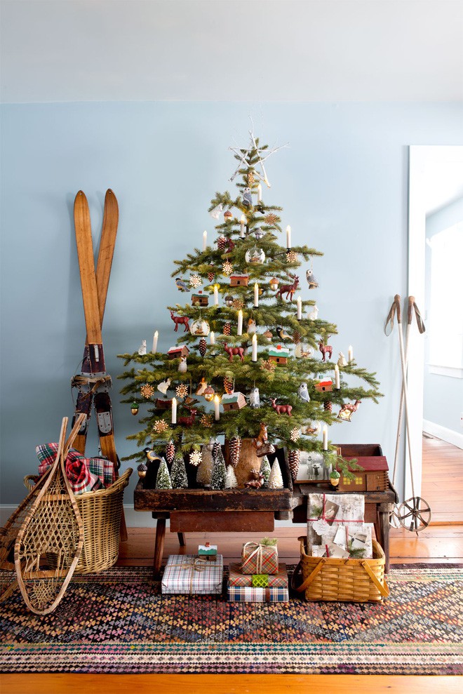 17 ý tưởng trang trí cây thông Noel mini đẹp, độc, lạ dành riêng cho nhà nhỏ  - Ảnh 11.
