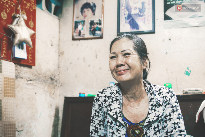 Chuyện trong chung cư Có căn nhà nằm nghe nắng mưa: Cụ bà giúp việc 60 năm ở Sài Gòn, cuối đời được người dưng chăm sóc - Ảnh 14.