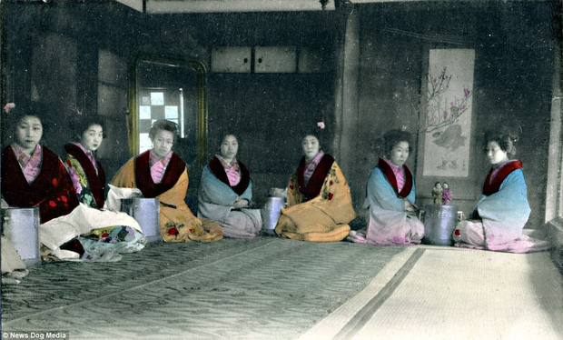 Cuộc sống của các cô gái bán hoa Nhật Bản thời xưa, phải giam mình trong lồng gỗ ở khu nhà thổ rộng 81.000m2 - Ảnh 15.