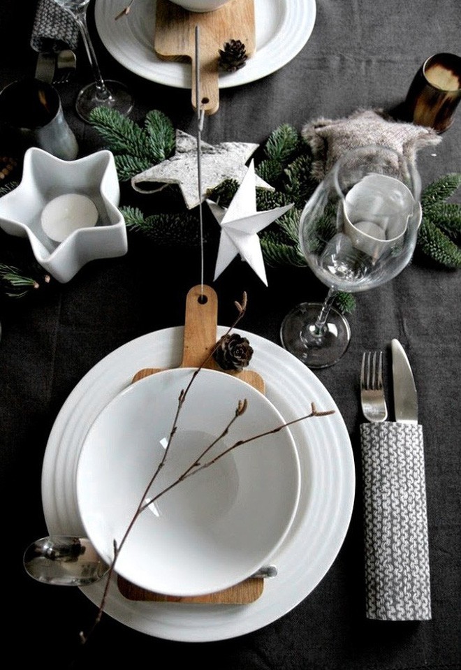 Trang trí bàn ăn thật lung linh và ấm cúng cho đêm Giáng sinh an lành - Ảnh 19.